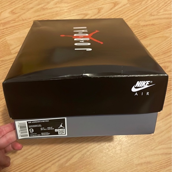 ❌SOLD❌ Air Jordan Retro 9 “Particle Grey” sneakers, New in Box, M9 - Picture 9 of 12